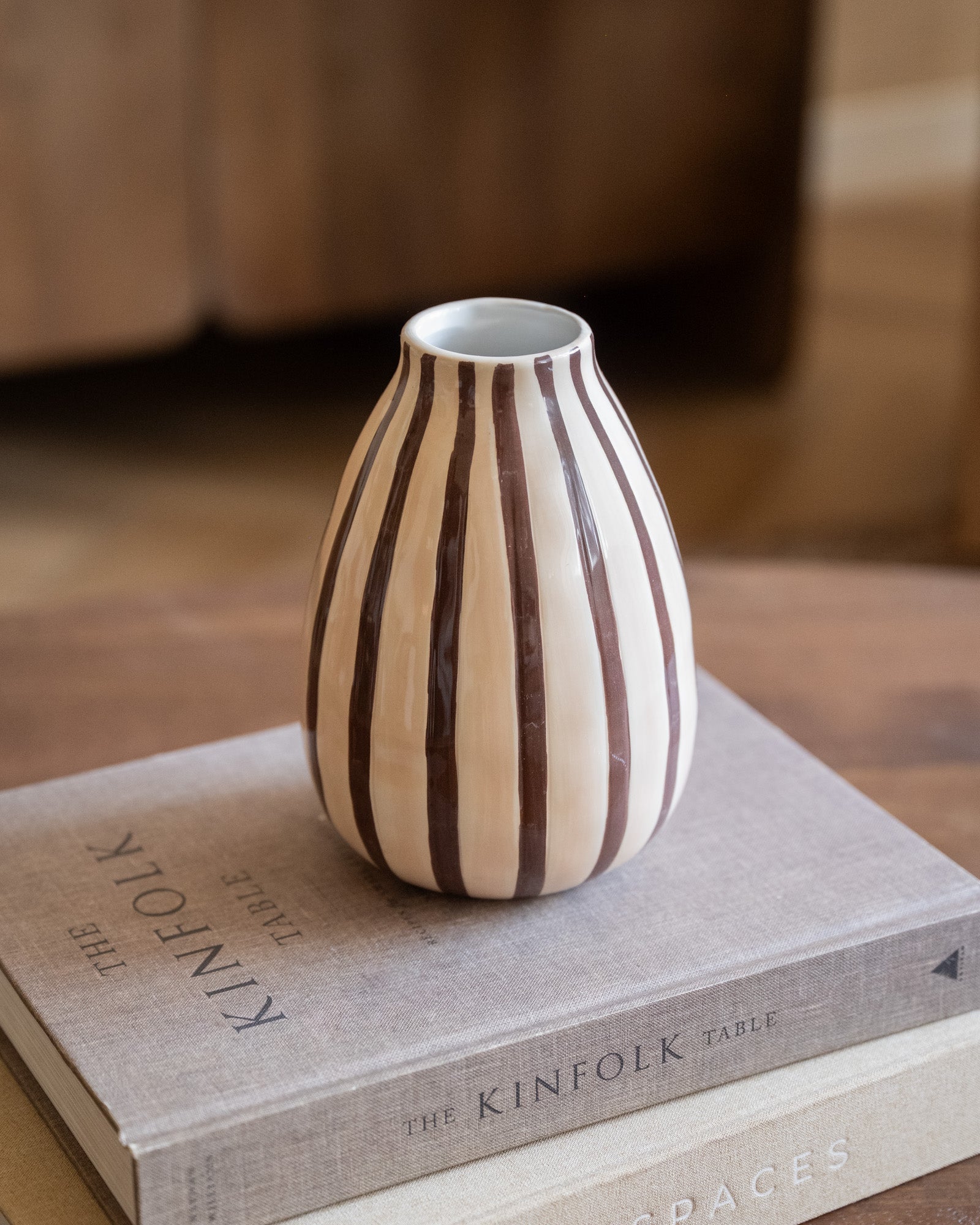 Deco Vaas Stripe Bruin