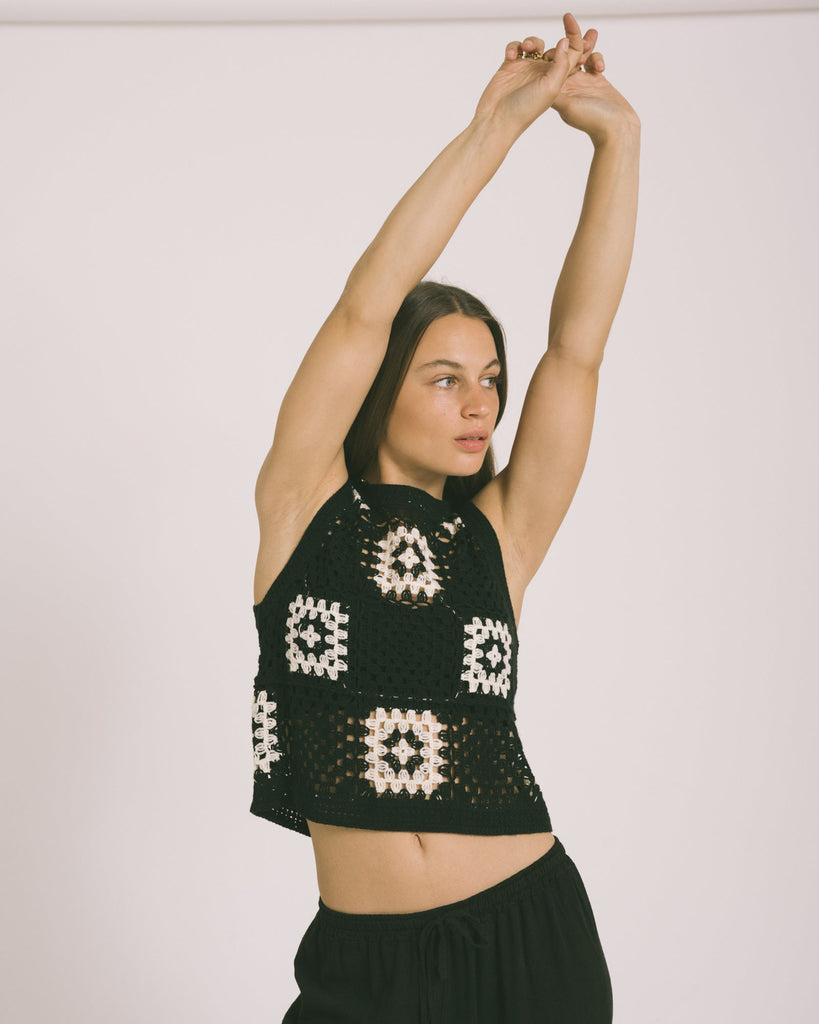 TILTIL Senna Crochet Flower Top Black One Size - Things I Like Things I Love