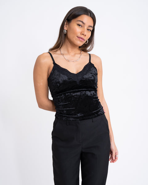 2024-11-18_Kleding-Lois-