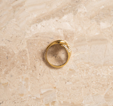 TILTIL Embrace Strassy Ring Gold