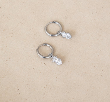 TILTIL Sacred Heart Earrings Silver