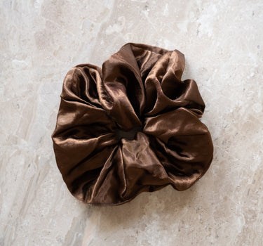 TILTIL Mila Satin Scrunchie Brown