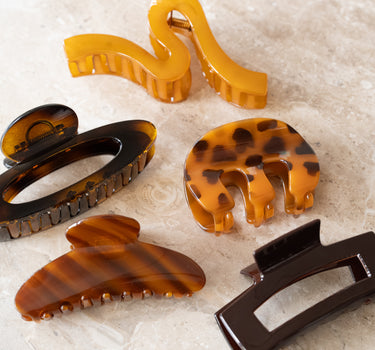 TILTIL Claw Clip Croissant Bruin