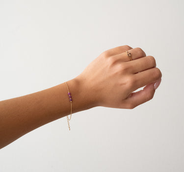 TILTIL Love Edelsteinarmband Gold Rubin