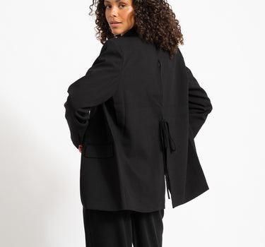 TILTIL Indy Open Back Blazer Zwart