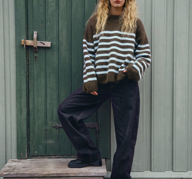 TILTIL Joa Barrel Jeans Rinse Brown Stitch