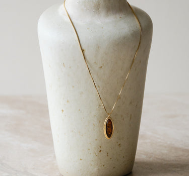 TILTIL Cindy Oval Edelstein-Halskette Gold