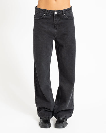 ALEXA LOOSE JEANS Black - Things I Like Things I Love