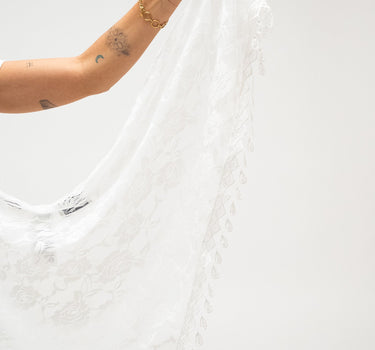 Aware Bara Lace Scarf Snow White - Things I Like Things I Love