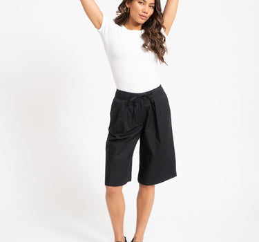 Aware Barbara Shorts Black - Things I Like Things I Love