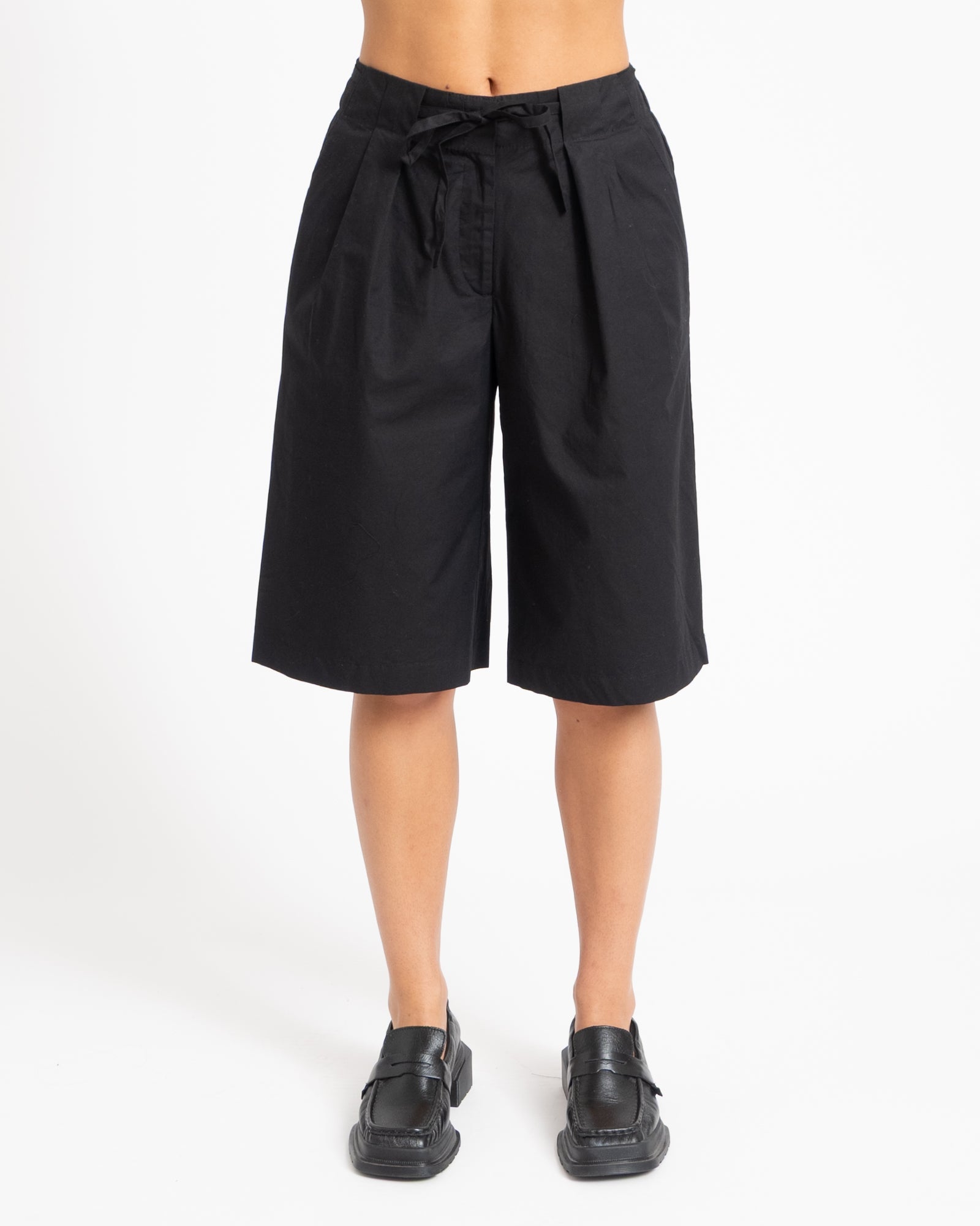 Aware Barbara Shorts Black – Things I Like Things I Love
