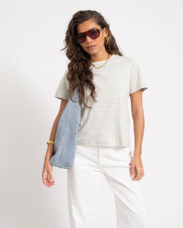 Aware Jada Naima O - Neck T-Shirt Birch/Gray Mist - Things I Like Things I Love