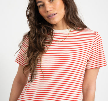 Aware Jada Naima O - Neck T-Shirt White Molten Lava - Things I Like Things I Love