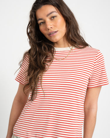 Aware Jada Naima O - Neck T-Shirt White Molten Lava - Things I Like Things I Love