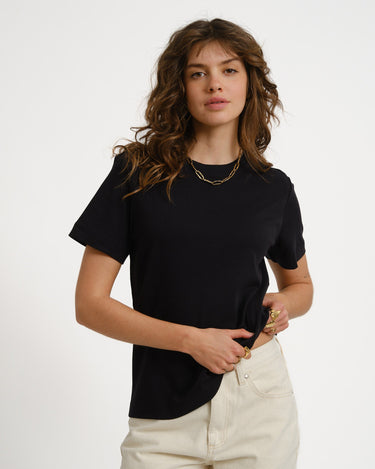 Aware Naima O - Neck T-Shirt Black - Things I Like Things I Love