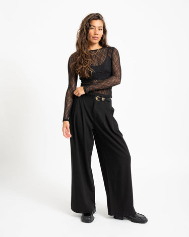 Aware Tessy O-Neck Lace Top Black - Things I Like Things I Love