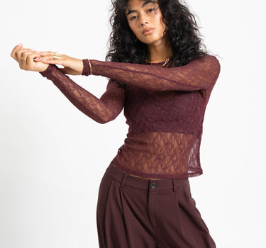 Aware Tessy O-Neck Lace Top Catawba Grape - Things I Like Things I Love