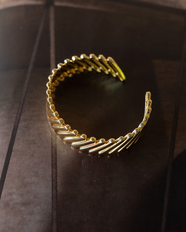 Bangle Golden Twist - Things I Like Things I Love