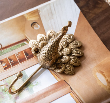 Bloomingville - Hook Peacock - Things I Like Things I Love