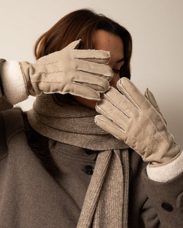 Borg Gloves Nina Ecru - Things I Like Things I Love