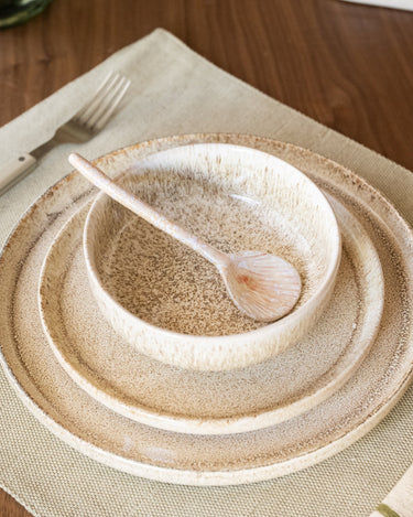 Breakfast Plate Plato Beige - Things I Like Things I Love
