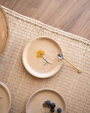 Cake Plate Flower Yellow - Things I Like Things I Love