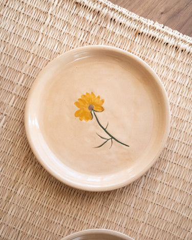 Cake Plate Flower Yellow - Things I Like Things I Love