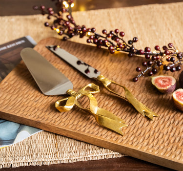 Cake Servers Riley Ribbon - Things I Like Things I Love