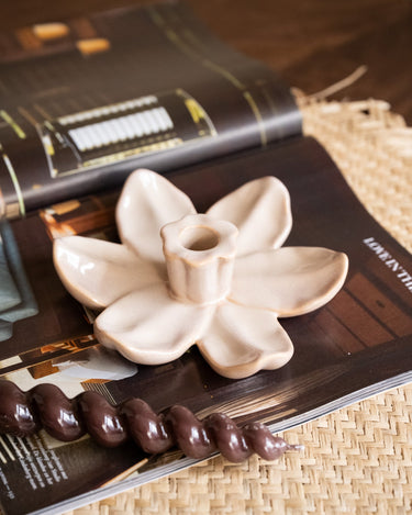 Candle Holder Lotus Beige - Things I Like Things I Love