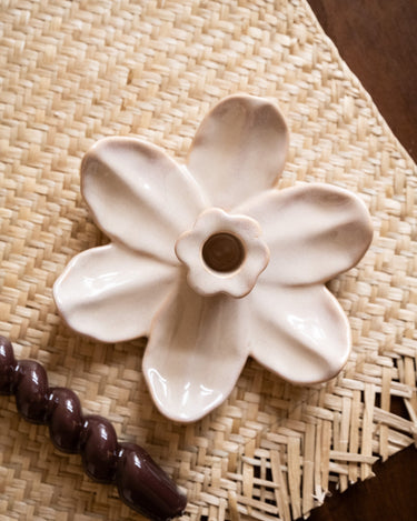 Candle Holder Lotus Beige - Things I Like Things I Love