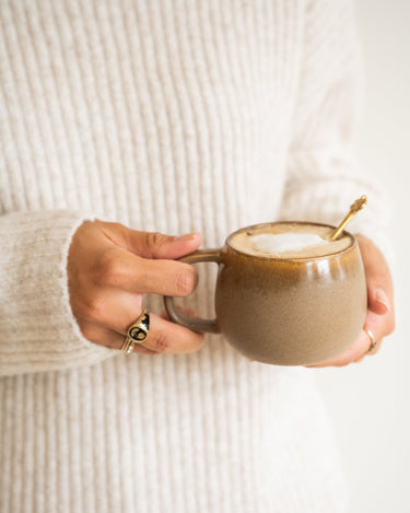 Cappuccino Mug Ivy Brown - Things I Like Things I Love