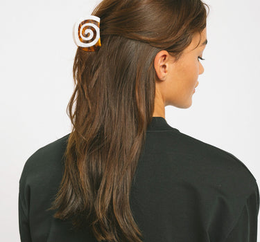 Claw Clip Buns Brown - Things I Like Things I Love