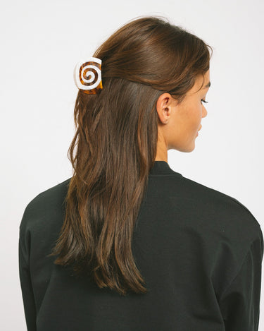 Claw Clip Buns Brown - Things I Like Things I Love