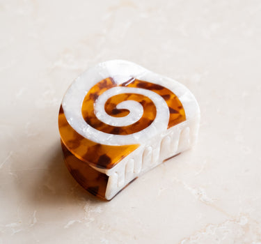 Claw Clip Buns Brown - Things I Like Things I Love