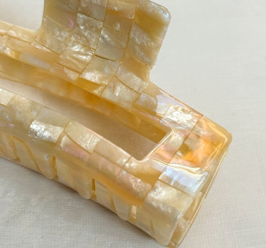 Claw Clip Butter Yellow - Things I Like Things I Love