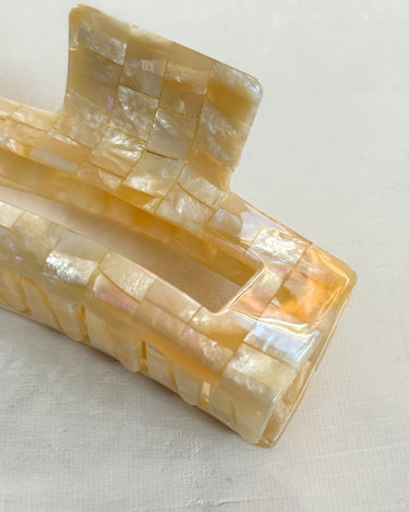 Claw Clip Butter Yellow - Things I Like Things I Love