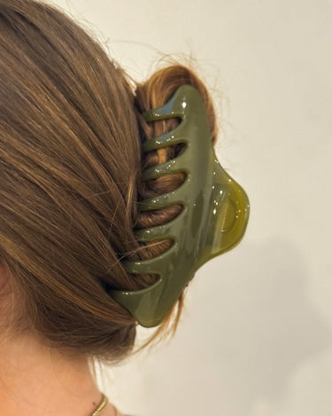 Claw Clip Rosa Matcha Green - Things I Like Things I Love