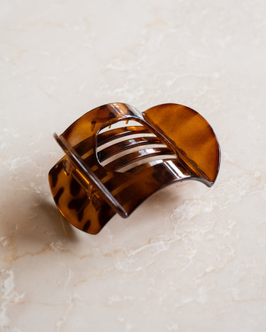 Claw Clip Scandi Brown - Things I Like Things I Love