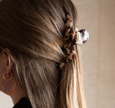 Claw Clip Tortoise Curl Brown - Things I Like Things I Love