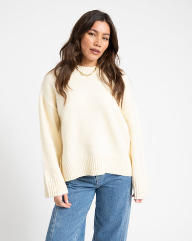Crew Neck Knitted Sweater Yellow - Things I Like Things I Love
