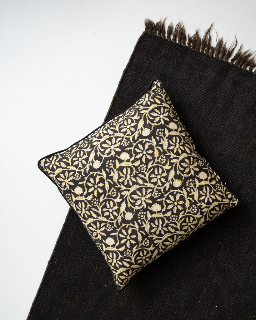 Cushion Blend Flower Print - Things I Like Things I Love
