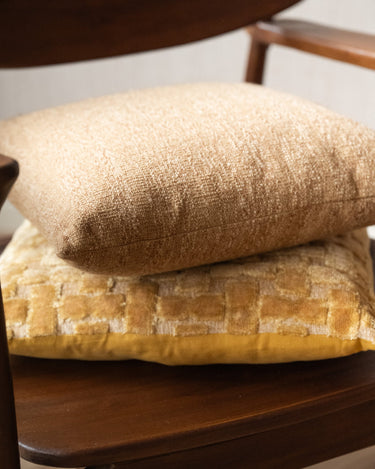 Cushion Dayton Caramel - Things I Like Things I Love