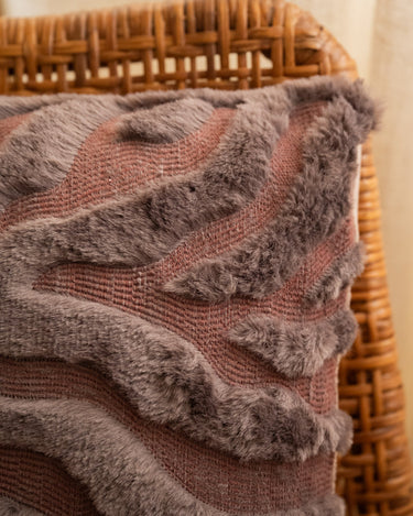 Cushion Fenna Aubergine - Things I Like Things I Love