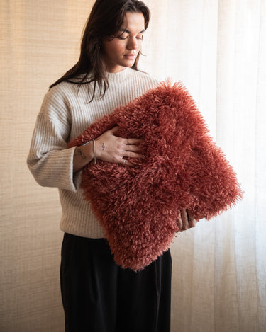 Cushion Frieda Furry Burgundy - Things I Like Things I Love