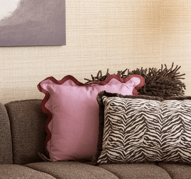 Cushion Frills Wavy Pink - Things I Like Things I Love
