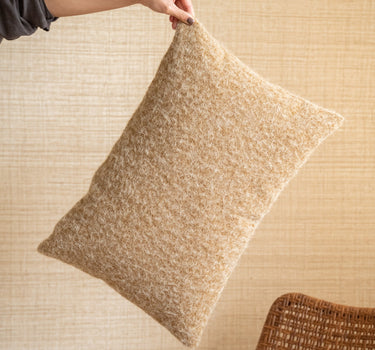 Cushion Kello - Things I Like Things I Love