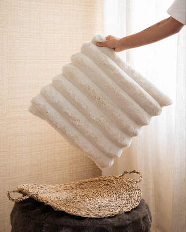 Cushion Romee Dove Cream - Things I Like Things I Love