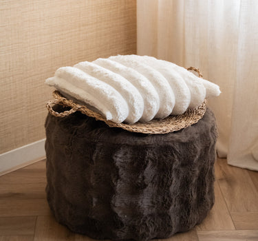 Cushion Romee Dove Cream - Things I Like Things I Love