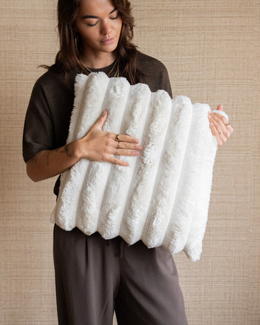 Cushion Romee Dove Cream - Things I Like Things I Love