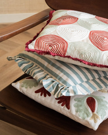 Cushion Sem Swirl Retro - Things I Like Things I Love